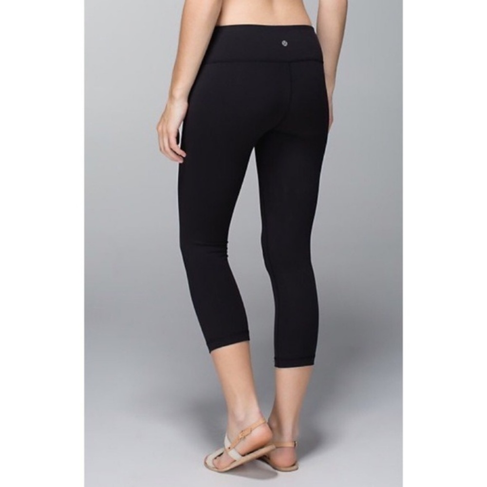 Lululemon Black Crop Leggings